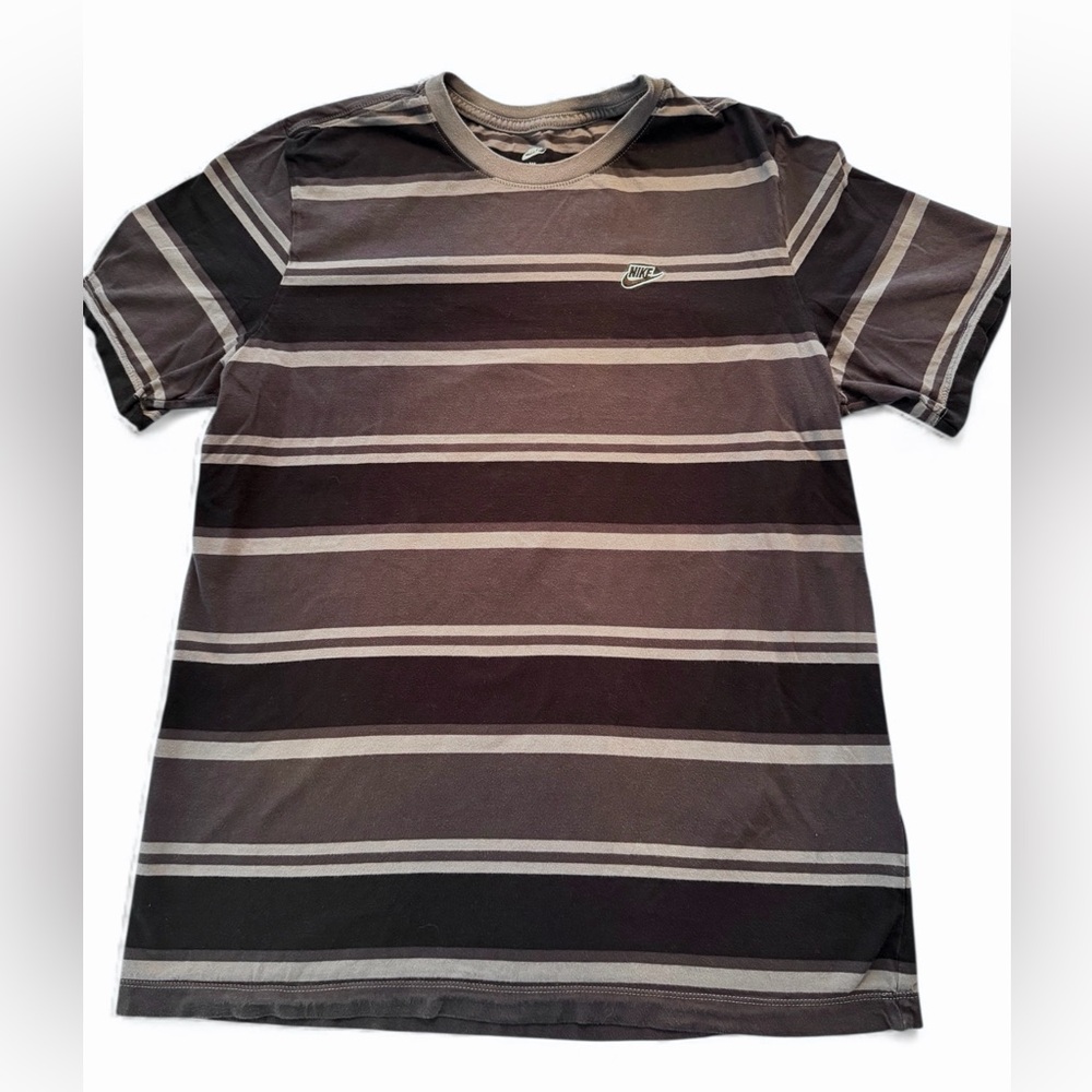 Nike Grey Stripe Men's Short Sleeve T-Shirt - Picture 2 of 6